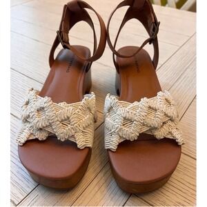 Lucky Brand Famika women's macrame cream and brown ankle strap. Size 9.5‎